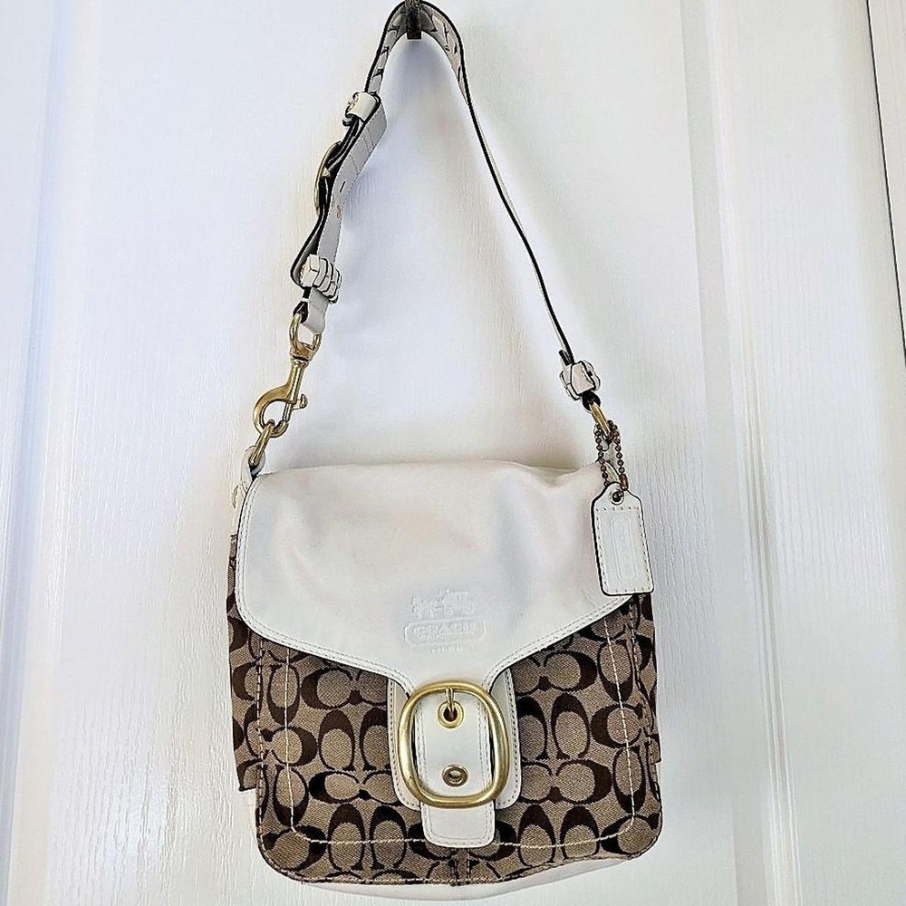 Y2K Vintage Coach Bleeker Signature Buckle Flap Shoulder Bag With White Leather